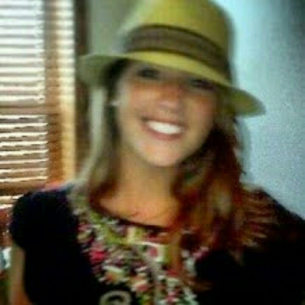 Meet your Posher, Whit ✨